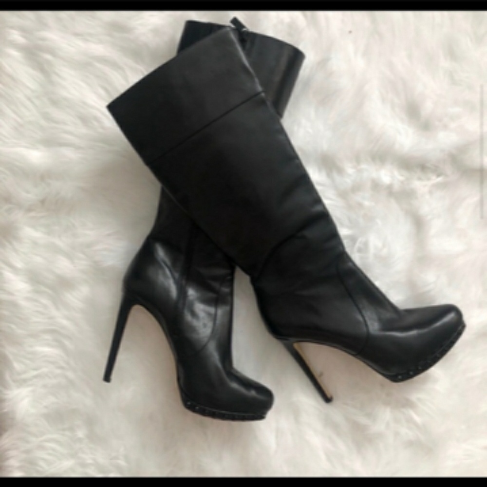 Micheal Kors Boots - Picture 7 of 7